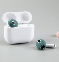 Cargar imagen en el visor de la galería, Protectores de silicona para AirPods 3ª generación
